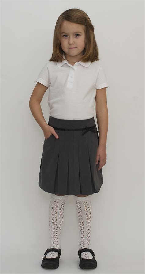 School skirt Search